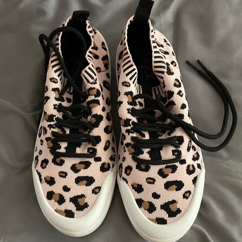 Sugar knit shoes leopard print
